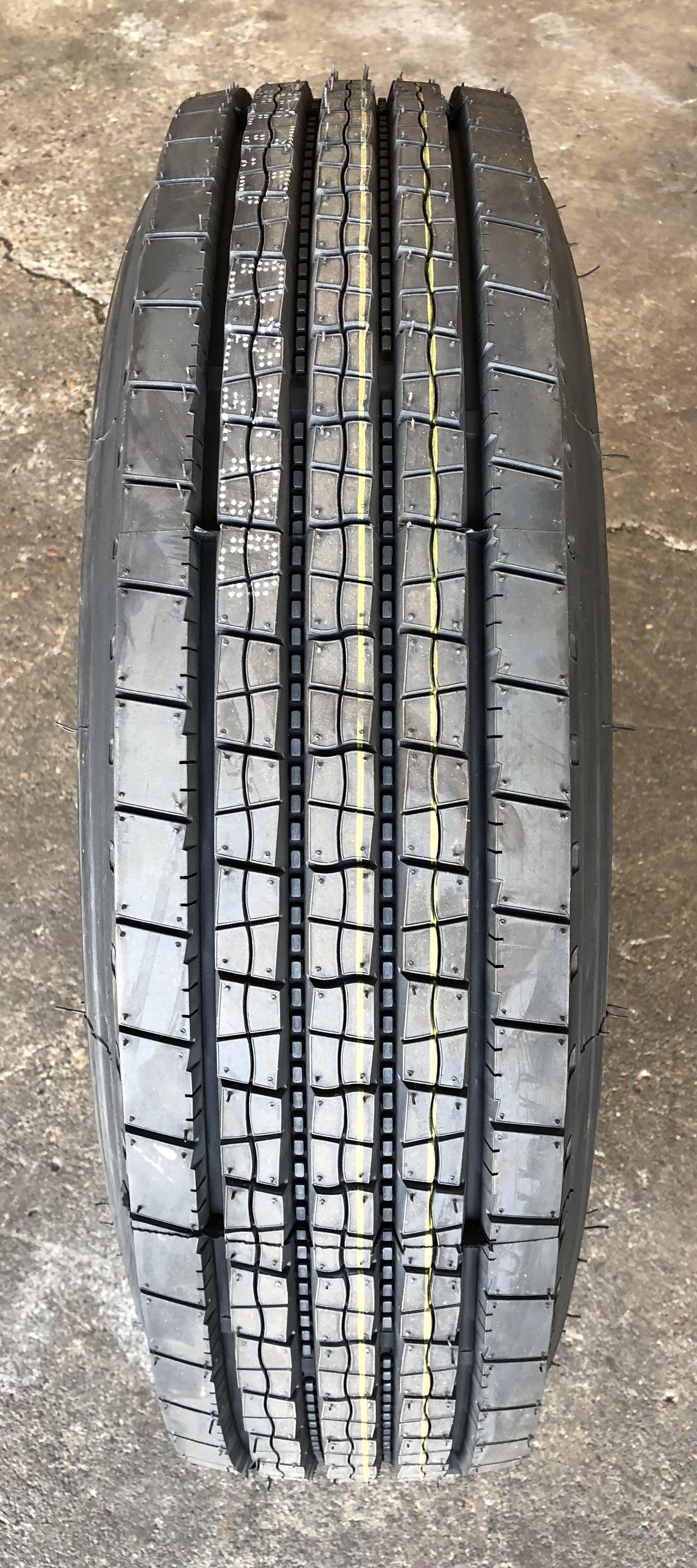 215/75R17.5 135/133 J ECOSAVER ECO12